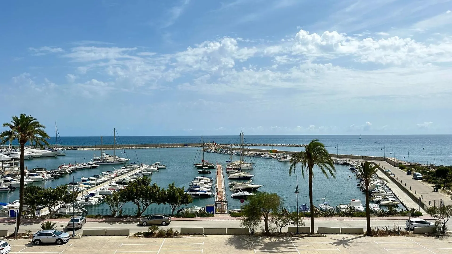Belgravia Club, Estepona Marina